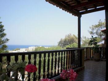 Romanza Villas
